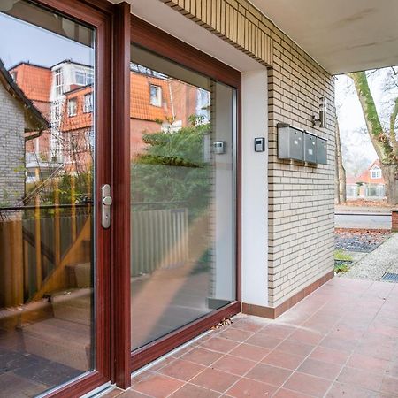 Vivid - Stylisches Apartment Mit Balkon - Parken - Nahe Weser-Ems-Hallen Und Ewe-Arena Oldenburg Kültér fotó